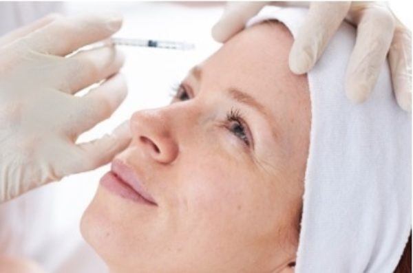 A lady receiving a Botox injection