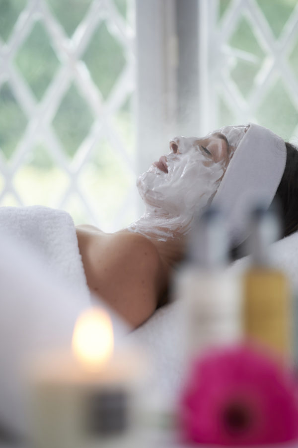 Lady receiving a skin peel