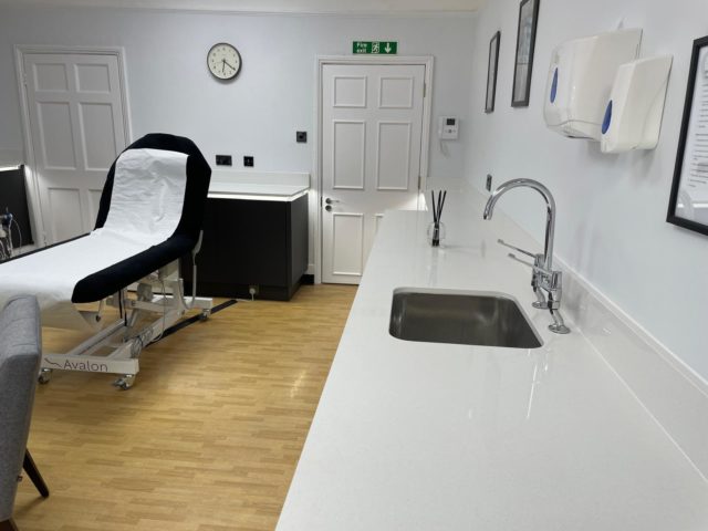 London clinic Woodford Medical